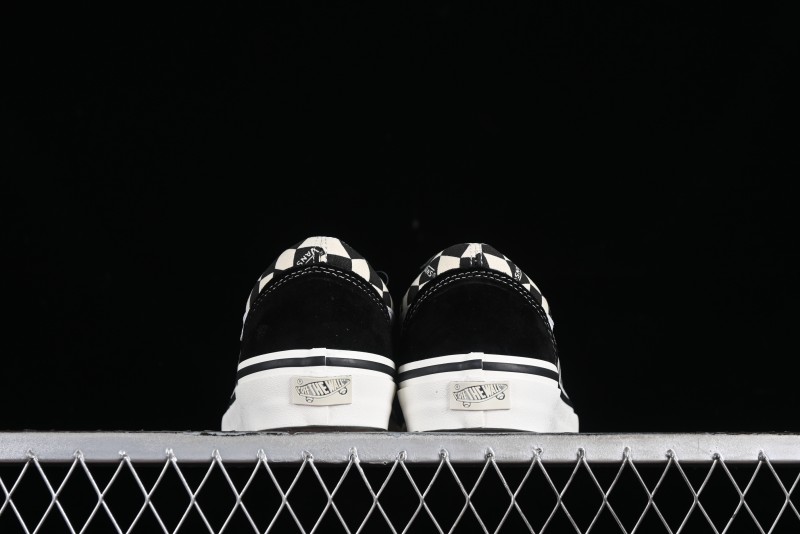 Vans Old Skool Reissue 136 High-End Series Canvas Sneakers with Toe Cap Design - VN000MT6BPQ
