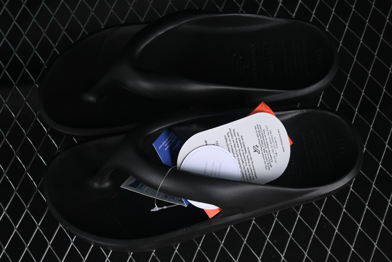 New Balance NB x TAW&TOE Collaboration Black Ultra-Soft Cloud Cushion Beach Sandals Flip Flops - SD5601GBK