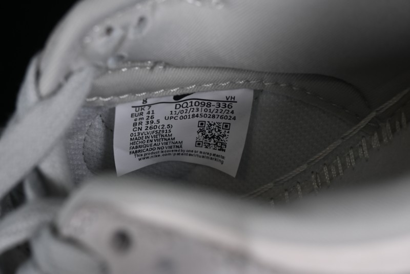 Nike Dunk Low The North Face CDG Collaboration - Grey Skateboard Shoes - DQ1098-336