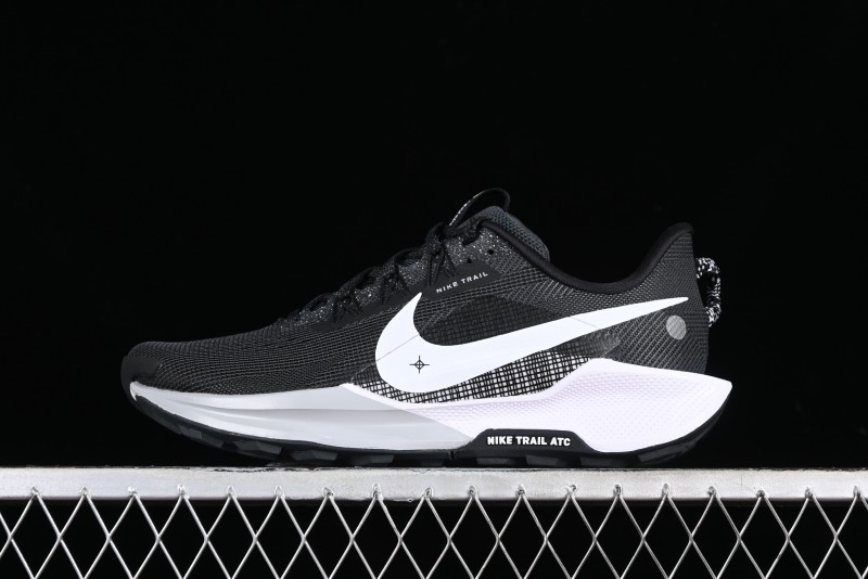 Nike Pegasus Trail 5 Lightweight Comfortable Durable Low-Top Running Shoes - DV3864-001