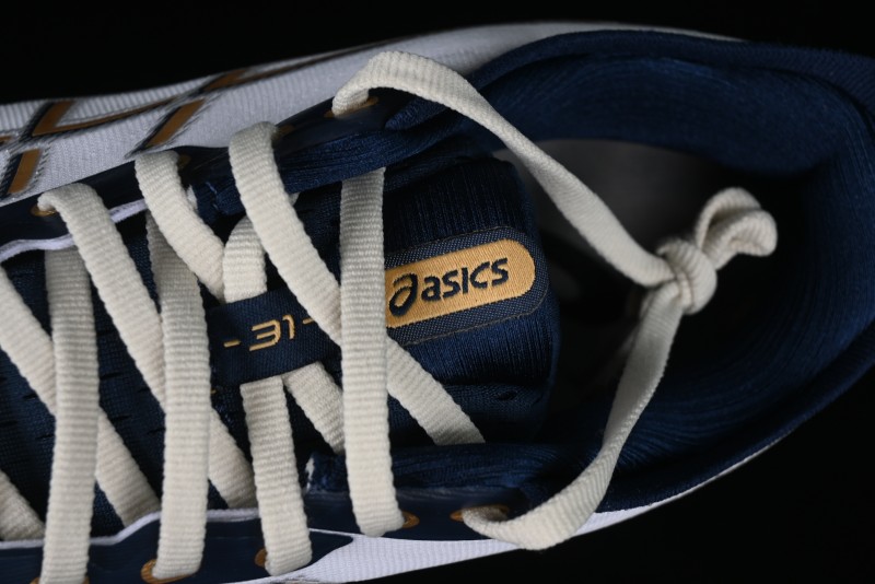 Asics Gel-Kayano 31 Running Shoes with Enhanced Cushion and Breathable Design - 1011B955-100