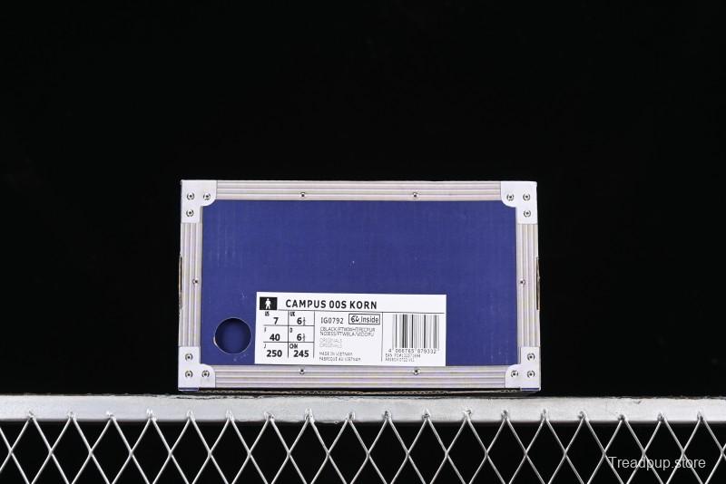 Adidas Originals Campus 00s Retro Casual Sneakers with Chunky Silhouette - IG0792