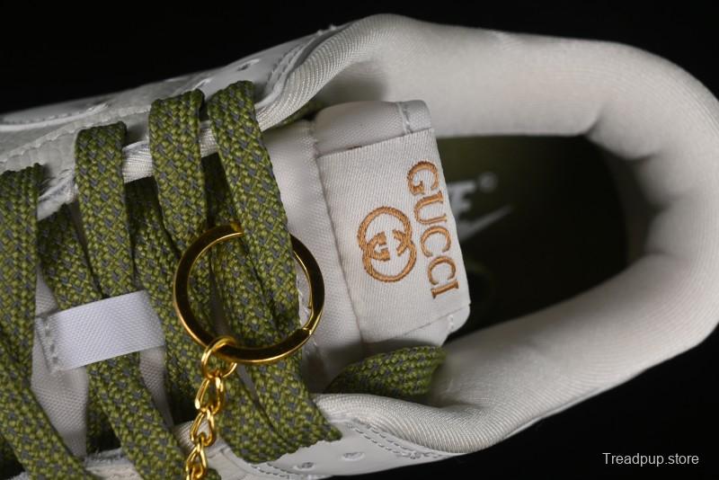 Nike SB Dunk Low Gucci Collaboration - Off White with Green Swoosh Anniversary High-End Custom Low-Top Casual Skate Shoes - KK1888-007