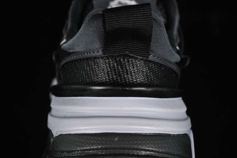 Nike V2K Runtekk 3XL Retro Low-Top Running Shoes with Shock Absorption and Anti-Slip Design - FD0736-005