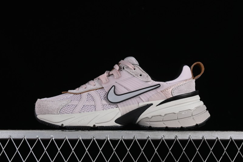 Nike Runtekk V2K Retro Low-Top Running Shoes with Cushlon Foam and Anti-Slip Design - FN6703-001