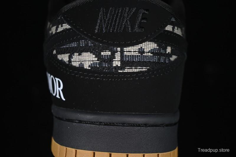 Nike SB Dunk Low APE Collaboration - Camouflage Black Swoosh Anniversary Custom Low-Top Casual Sneakers - KK1333-017