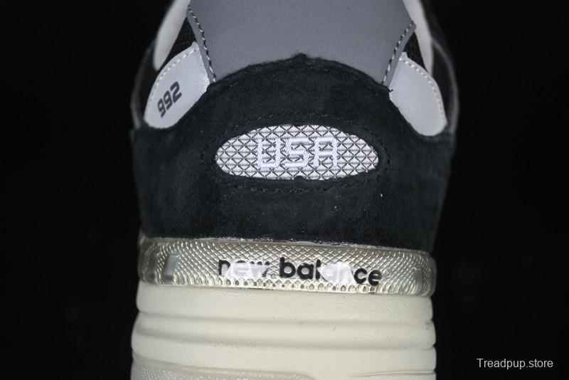 New Balance Made In USA 992 Classic Retro Running Sneakers with Superior Comfort - M992BK