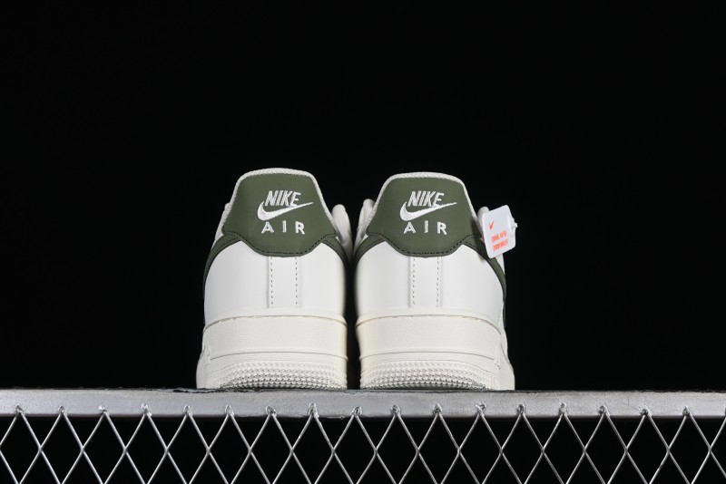 Nike Air Force 1 '07 Low Casual Sneakers in White Green Colorway - CQ5059-110