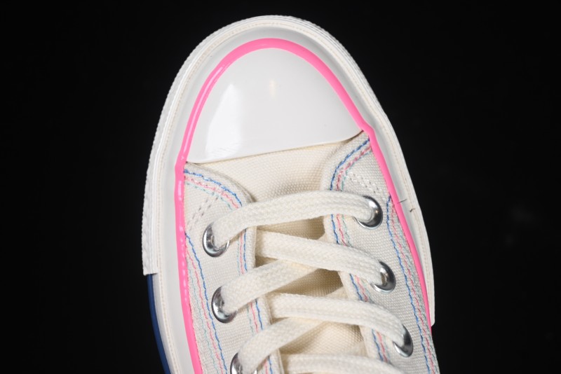 Converse Chuck 1970s High Top Casual Sneakers with Star Stitching and White-Pink-Blue Mismatched Design - A15744C