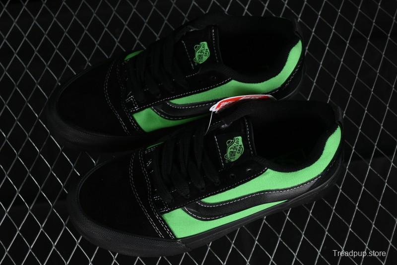 Vans Classics Knu Skool Retro Sneakers with Thickened Tongue and Enlarged Toe - VN0009QCSWE