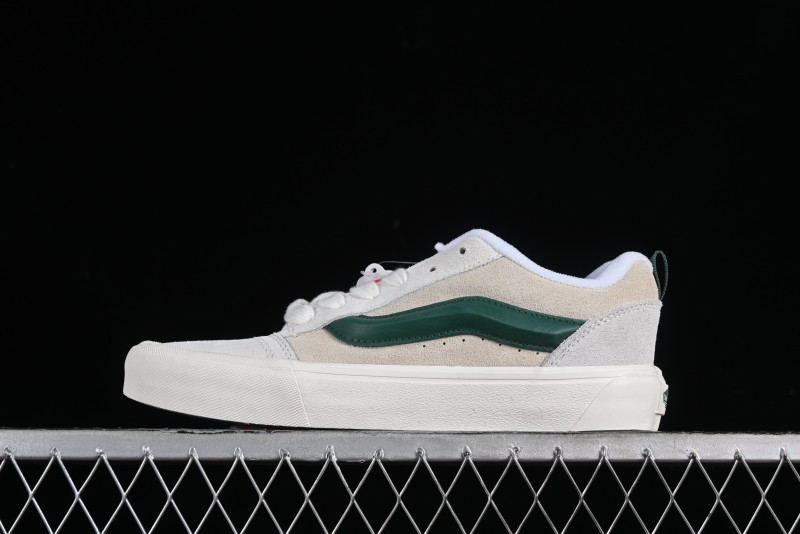 Vans Classics Knu Skool Retro Sneakers with Enlarged Toe and Thickened Tongue - VN009QCBDS