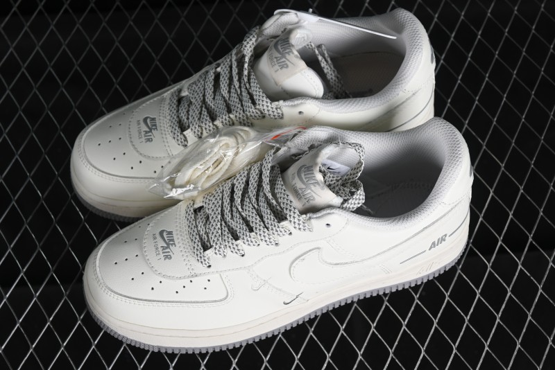 Nike Air Force 1 '07 Low Casual Sneakers with 3M Reflective Details and Full-Length Air Cushion - CJ1379-603