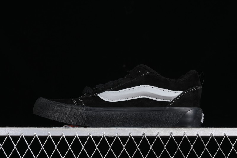 Vans Classics Knu Skool Black武士 Sneakers - VN0AUAK373