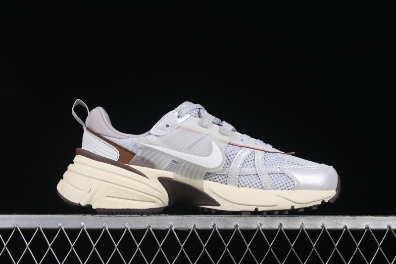 Nike Runtekk V2K Retro Low-Top Running Shoes with Cushlon Foam Midsole - FD0736-202