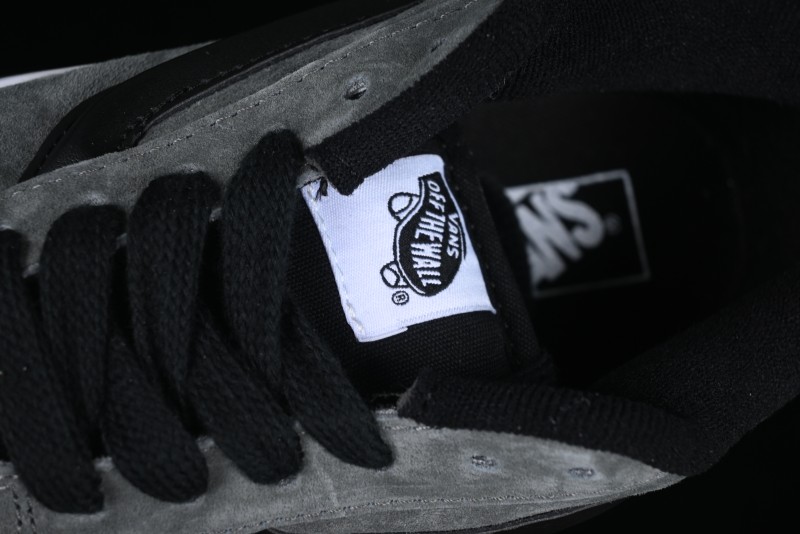 Vans Knu Skool Low-Top Retro Casual Vulcanized Sneakers in Grey Black - VN0009QCBDS