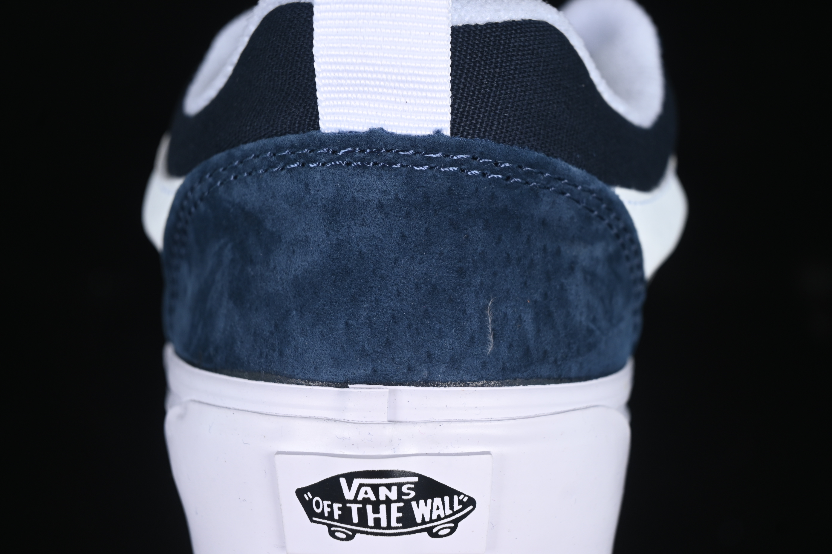 Vans Knu Skool Low-Top Retro Chunky Sneakers - VN000D6CJBL