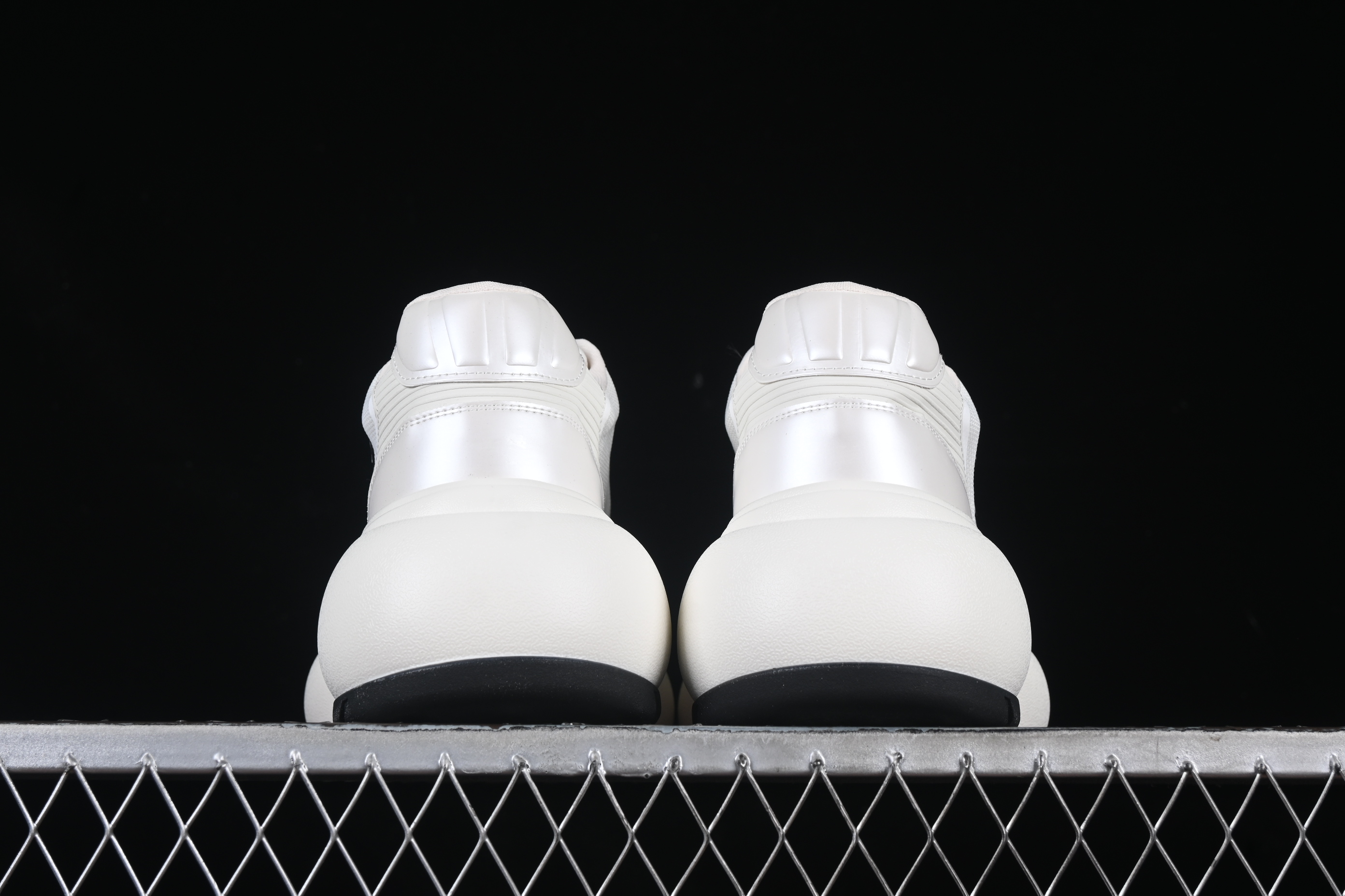SMFK FUTURE RIPPLE Low-Top Fashion Sports Lifestyle Casual Shoes in White - AJD4