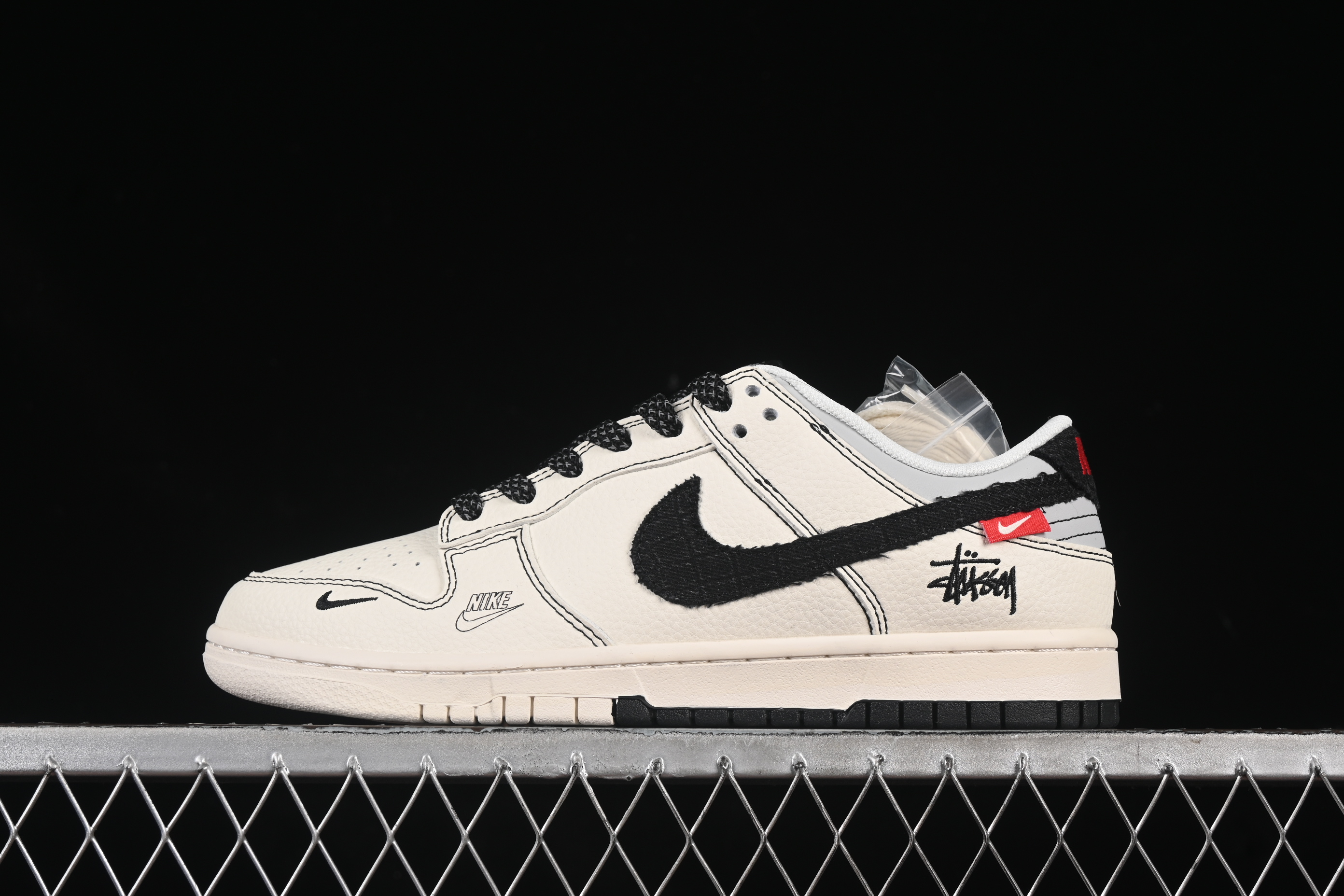 Nike SB Dunk Low Stussy Collaboration Dual-Tone Black Canvas Anniversary Custom Low-Top Casual Skate Shoes - ZH2598-266