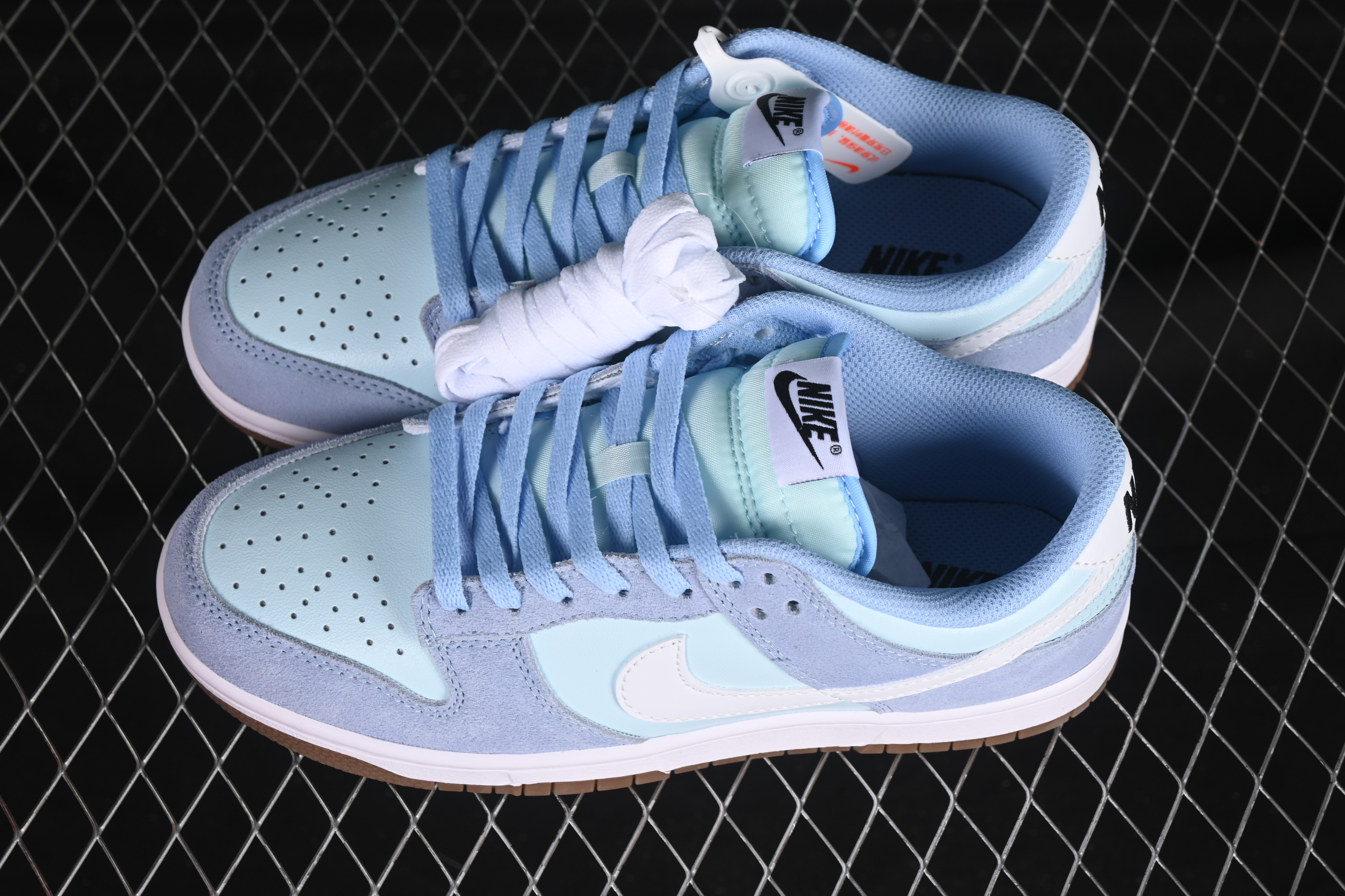 Nike Dunk Low Retro Casual Sneakers in Leather and Suede with Pre-Aged Coconut Milk Sole - IB6399-400