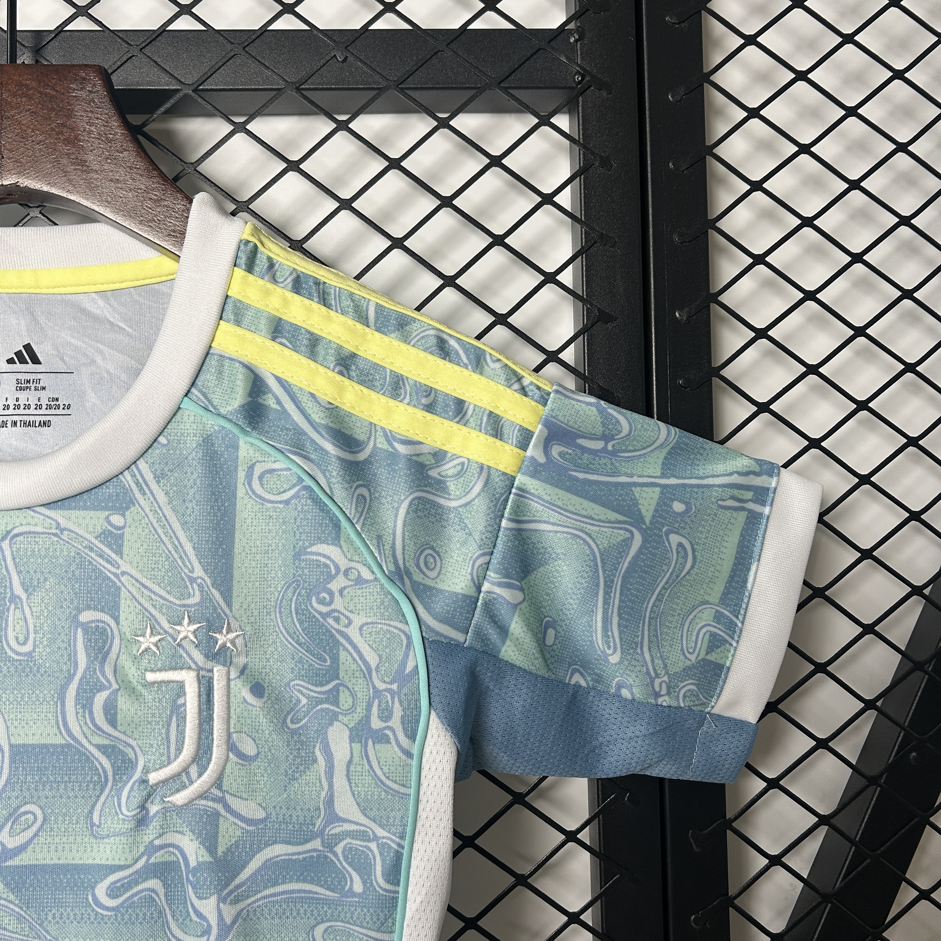 25/26 Kids Juventus Away 16-28 Jersey