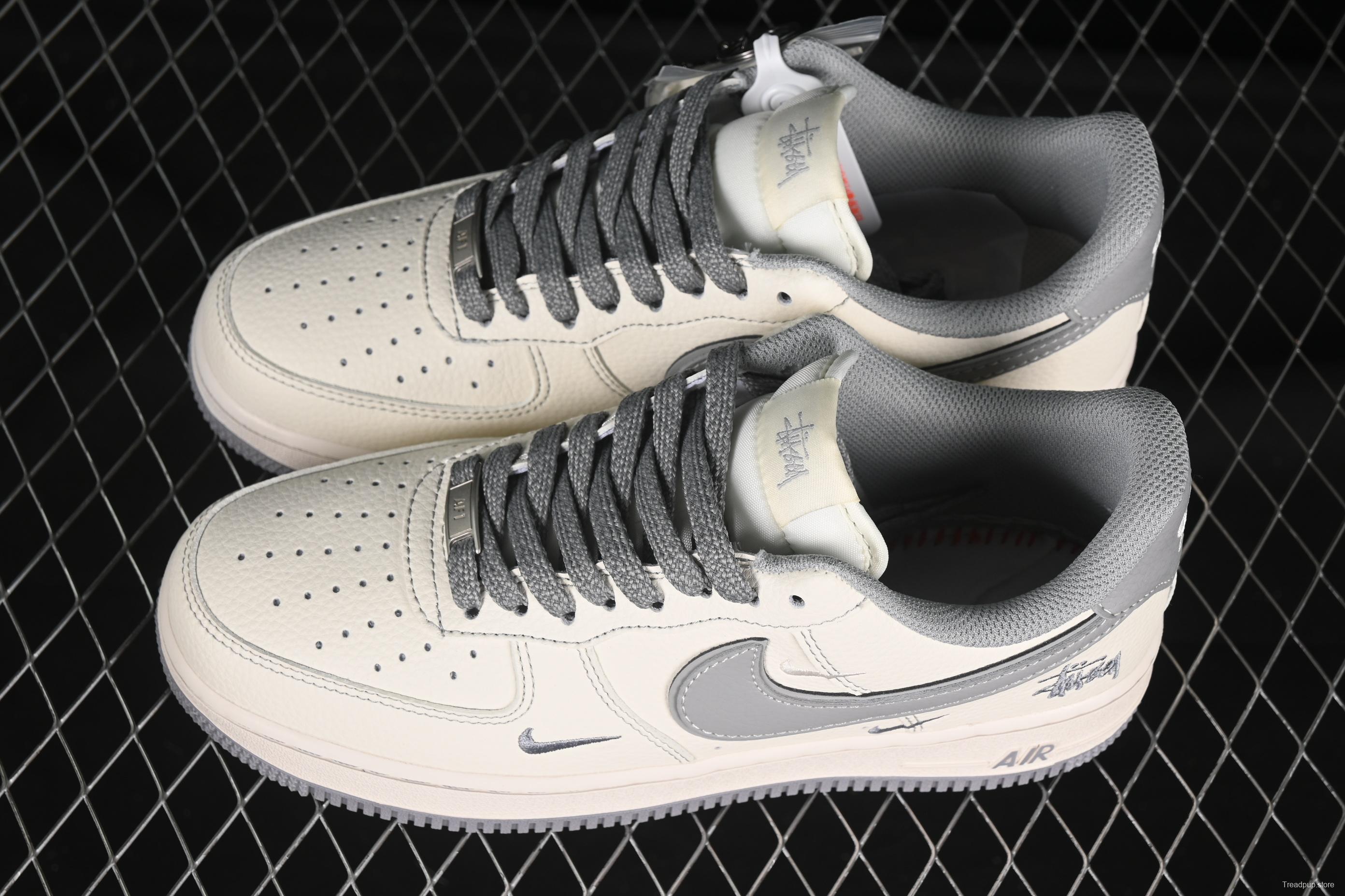 Nike Air Force 1'07 Low Stussy Collaboration Beige Mini Swoosh Casual Sneakers - HH7518-060