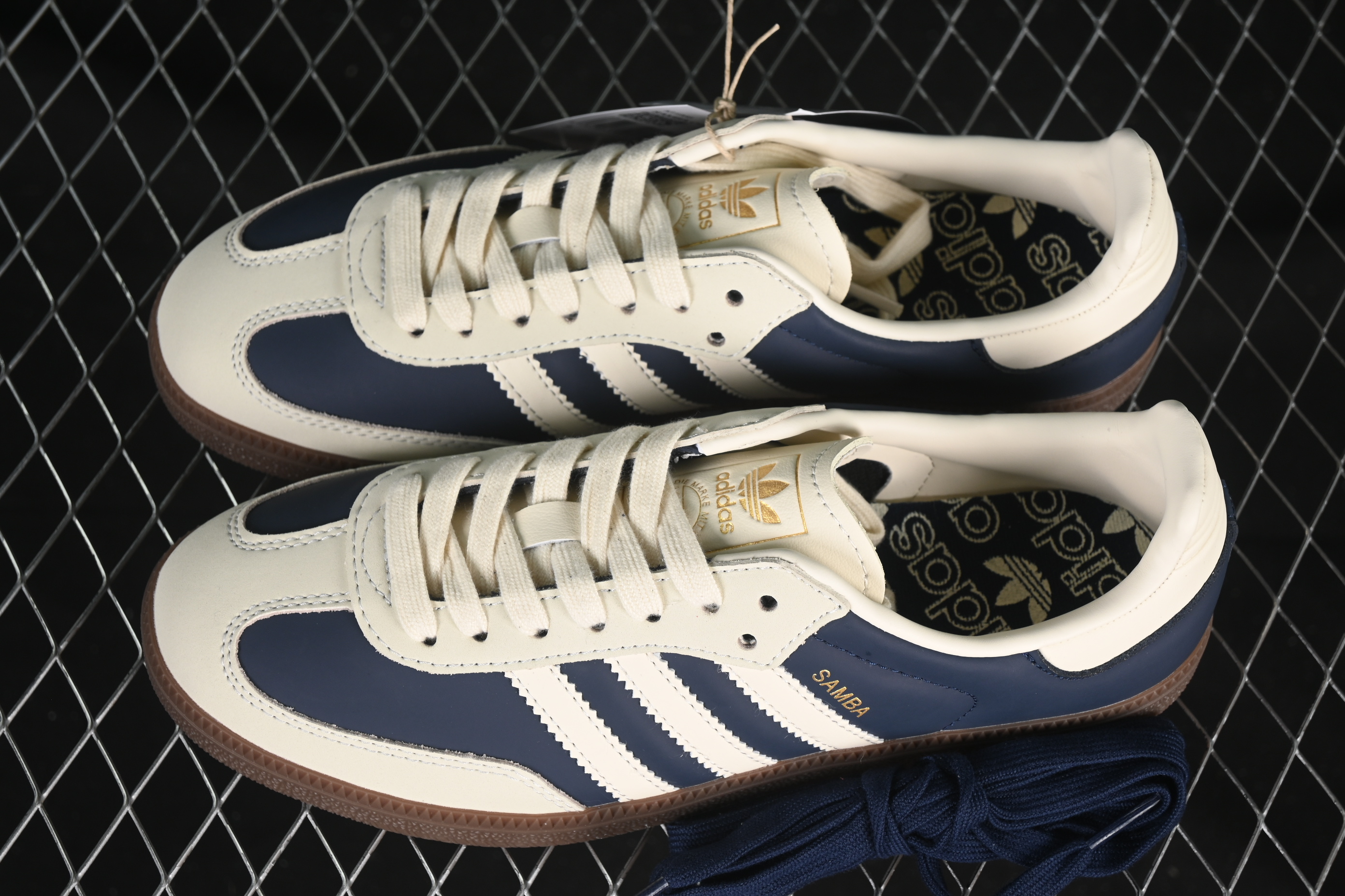 Adidas Originals Samba OG Retro Casual Sneakers - IG1968