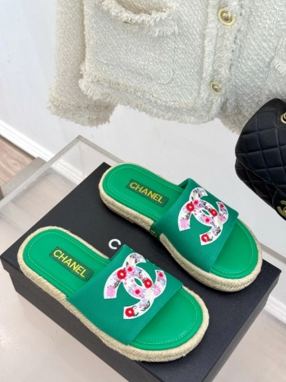 2025 Women Chanel Green Canvas Leather Slippers Embroidered KFY00230