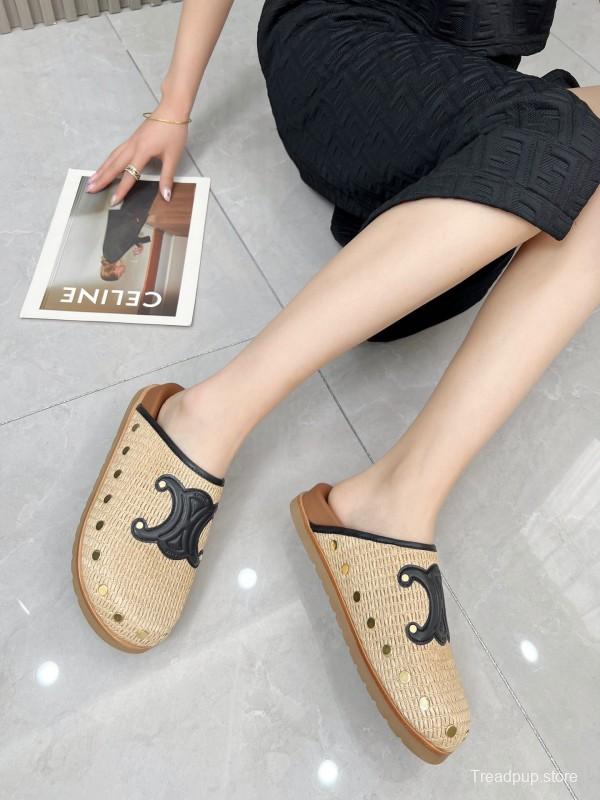 2025 Slippers CELINE Beige Black Leather Slippers LY00240