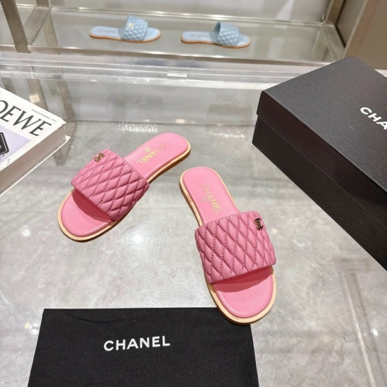 2025 Women Chanel Pink Lambskin Slippers LY00240