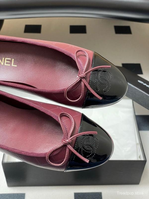 2025 Women Chanel Purple Black Leather Ballet Flats KFY00320