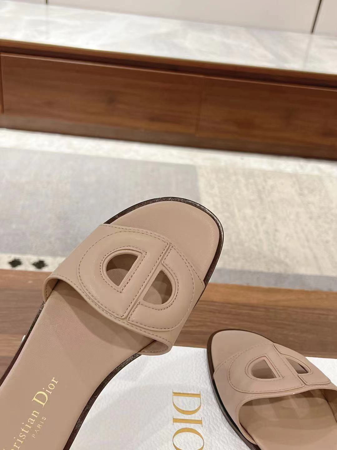 2025 Dio Women Beige Leather Slippers LY00260