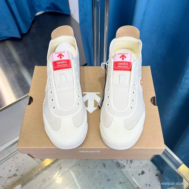 2024 Unisex DESCENTE White Canvas Plimsolls MJ00280