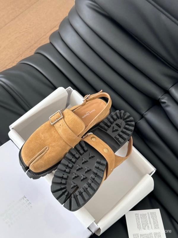 2025 Women MM6 Tan Suede Slingback Split-toe Shoes KFY00310