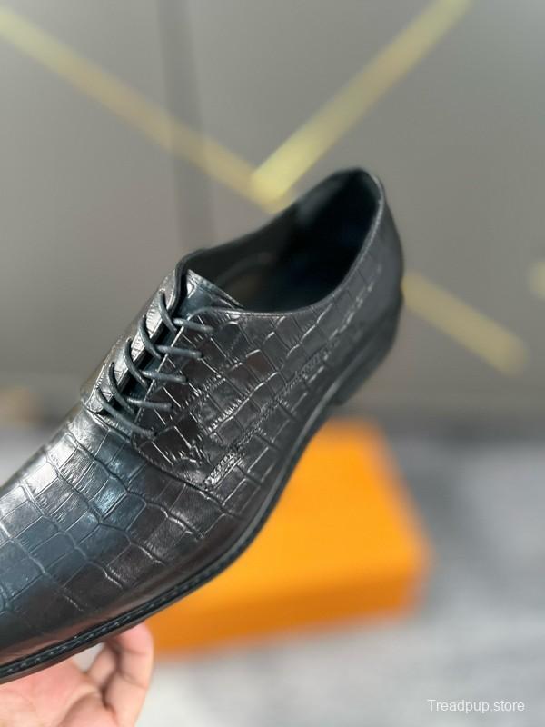 2024 Men Louis Vuitton Black Leather Formal Shoes MJ00380