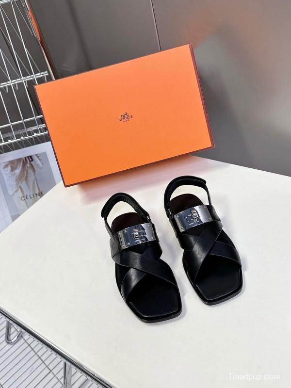 2025 Women Hermès Black Leather Sandals Metal Buckle KFY00300