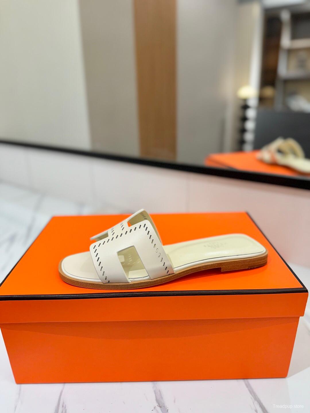 2025 Women Hermès White Leather Slippers KFY00260