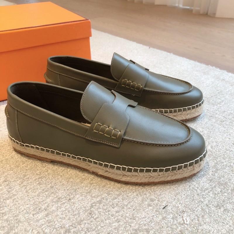 2025 Unisex Hermès Dark Green Calfskin Loafers AS00380