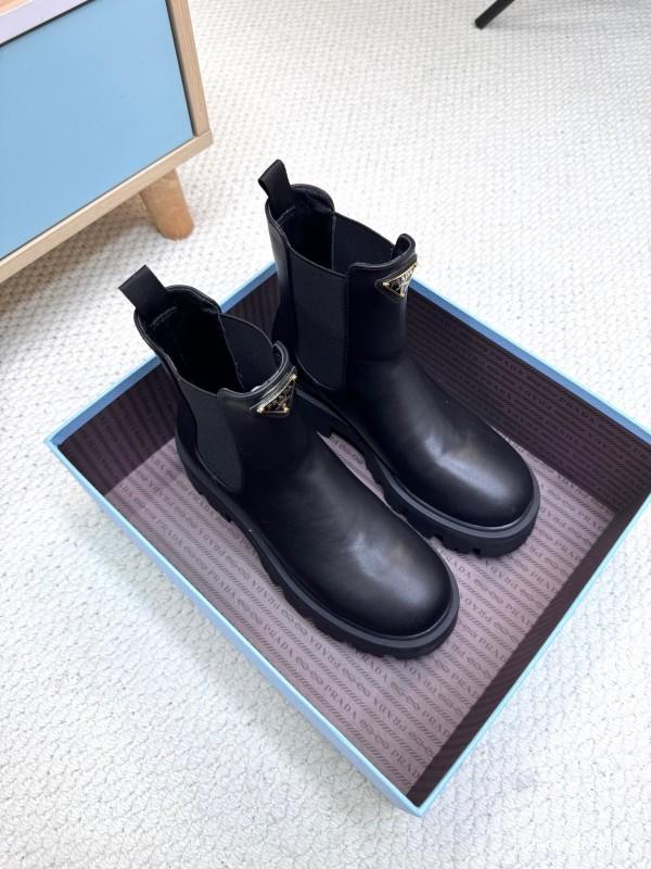 Prada 2025 SS Chunky Sole Ankle Boots - LY0340