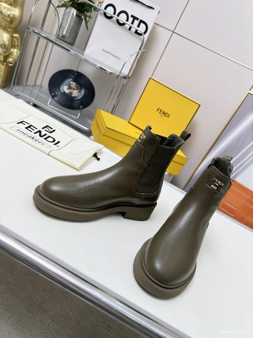 FENDI 2025/SS Platform Boots with Durable Sole - LY00360