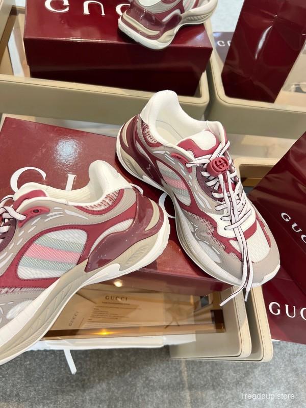 Gucci 2025 SS Collection 2.0 Sneakers with Reflective Stripes and Retro Design - AS00450