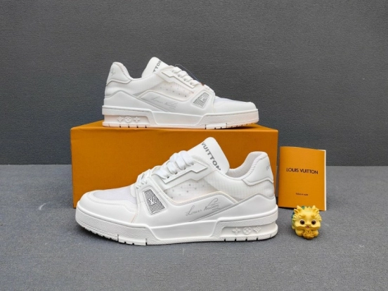 Lv Tarine Retro Basketball-Inspired Trainers - AS00400