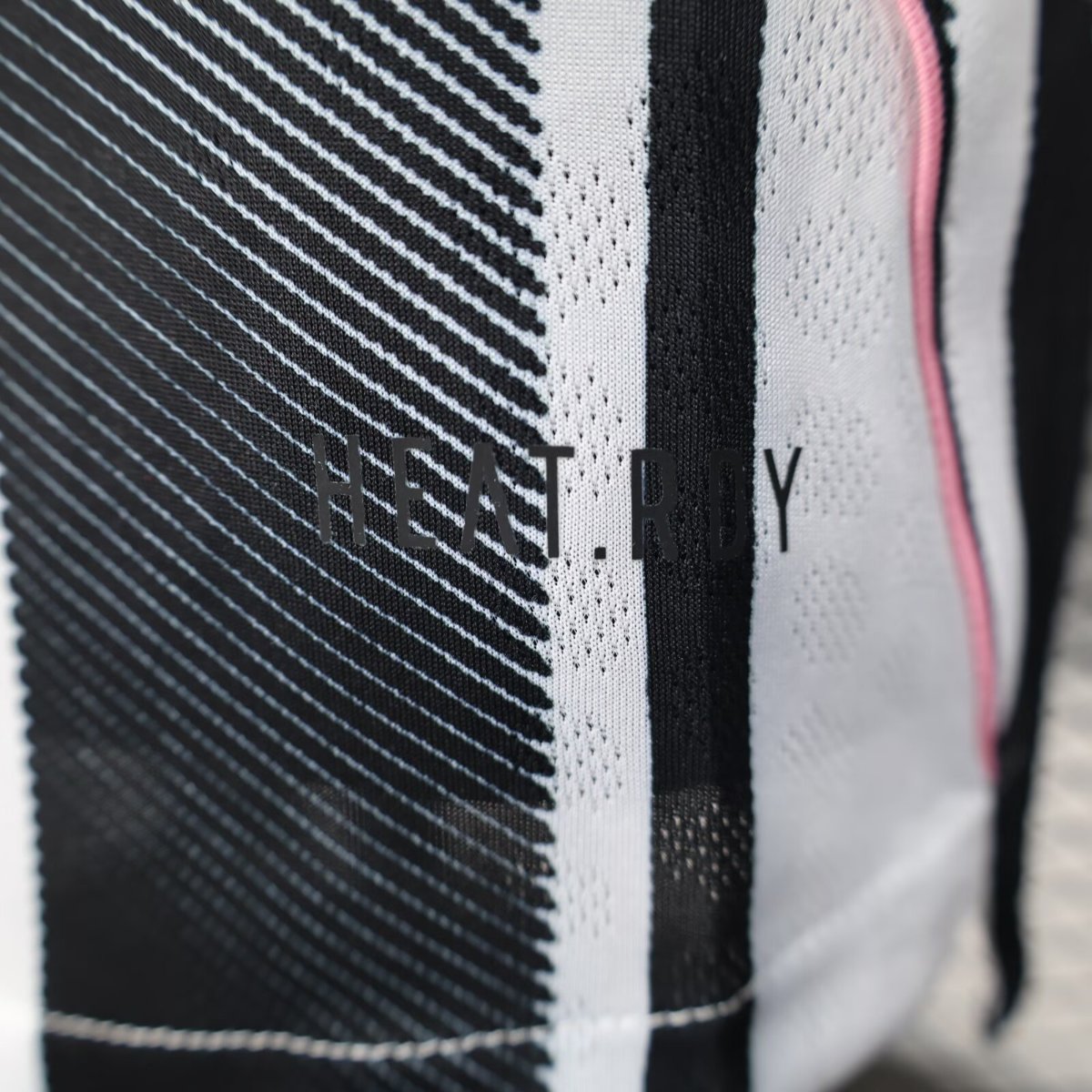 Player Version 25/26 Juventus Home Long Sleeve Jersey